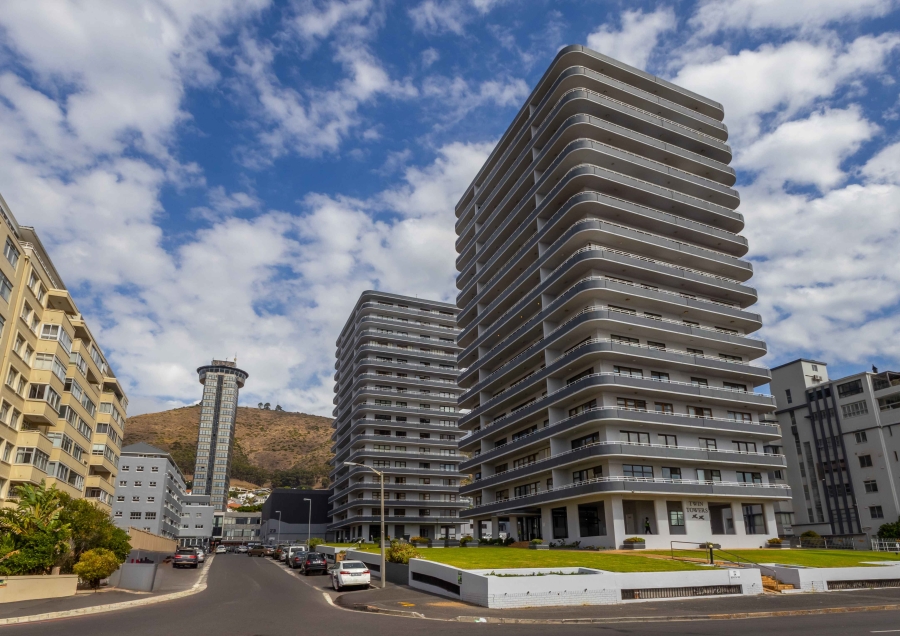 To Let 2 Bedroom Property for Rent in Sea Point Western Cape